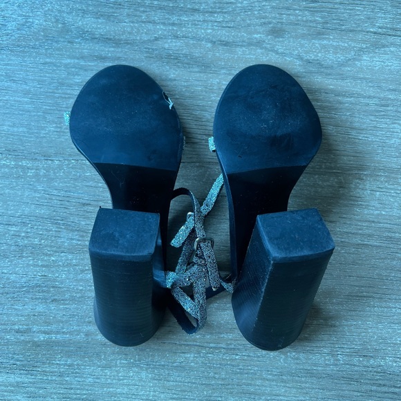 Zara woman’s sliver black stripe heels sandals - Picture 9 of 12